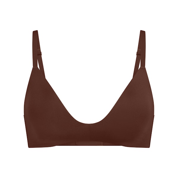 WIRELESS FORM T-SHIRT DEMI BRA | COCOA (DEMI BRAS) LAYS FLAT ON A WHITE BACKGROUND | FLT