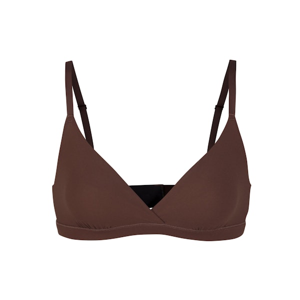 FITS EVERYBODY CROSSOVER BRALETTE | COCOA (TRIANGLE BRALETTES) LAYS FLAT ON A WHITE BACKGROUND | FLT