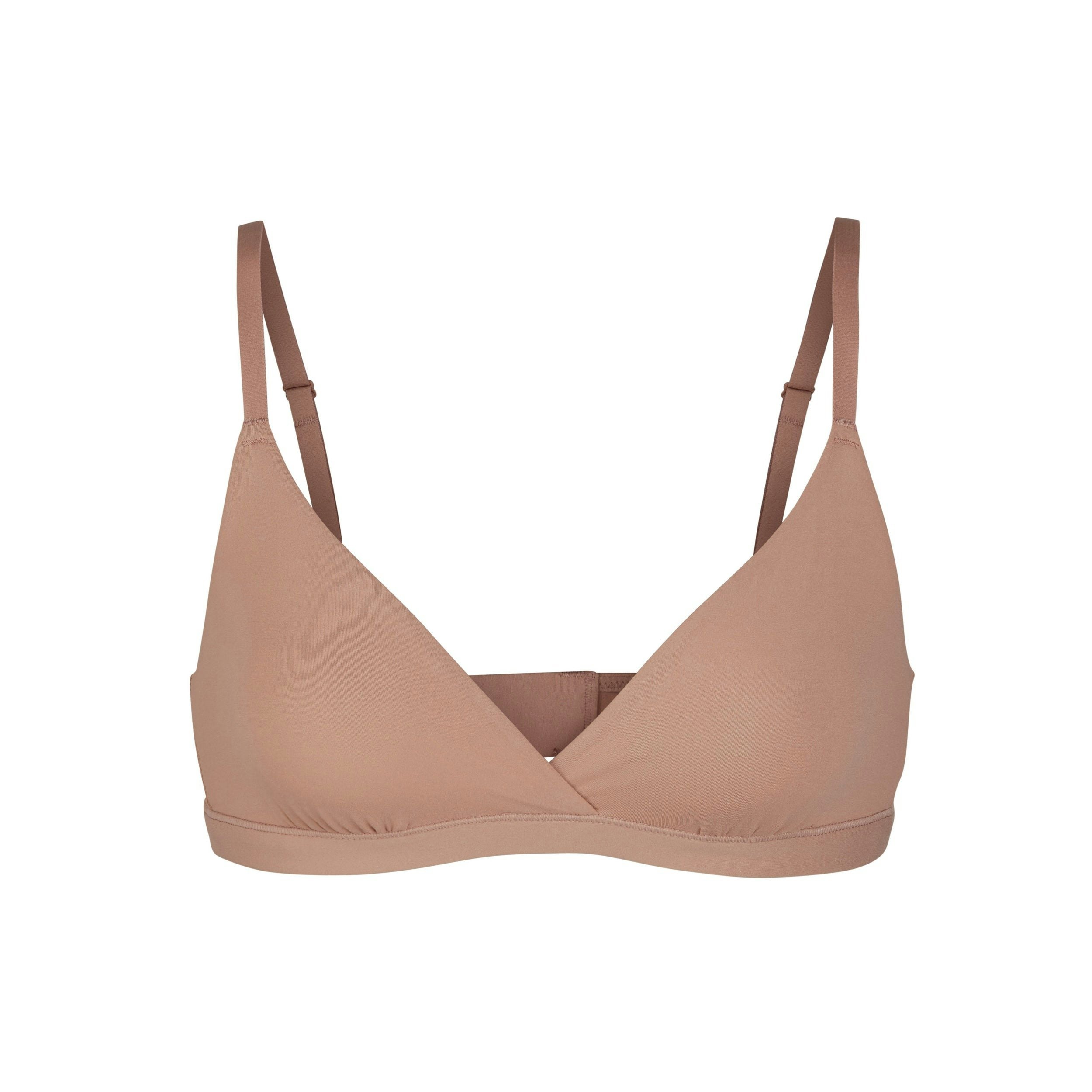 FITS EVERYBODY CROSSOVER BRALETTE | SIENNA (TRIANGLE BRALETTES) LAYS FLAT ON A WHITE BACKGROUND | FLT