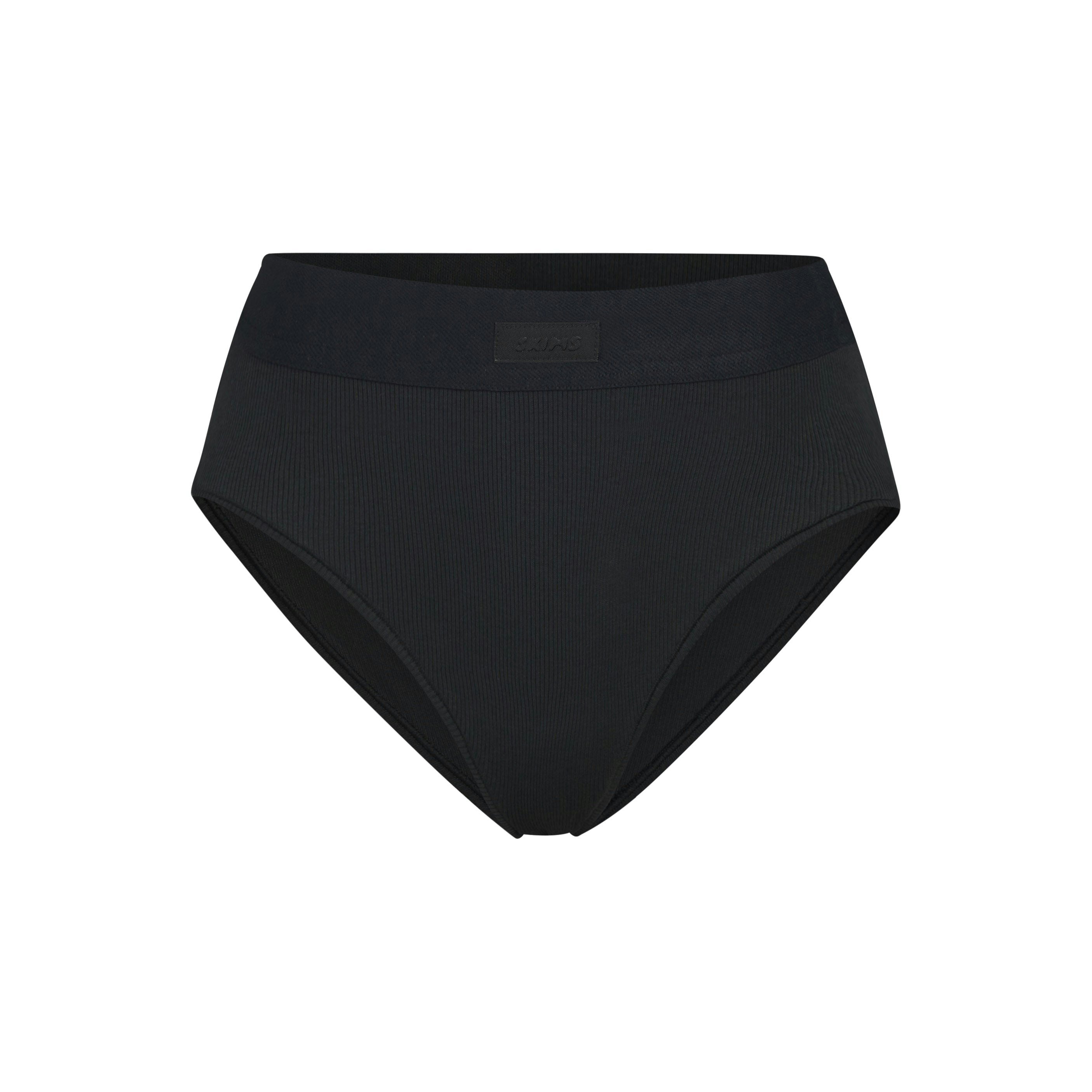 COTTON RIB BRIEF | SOOT (BRIEFS, PANTIES) LAYS FLAT ON A WHITE BACKGROUND | FLT