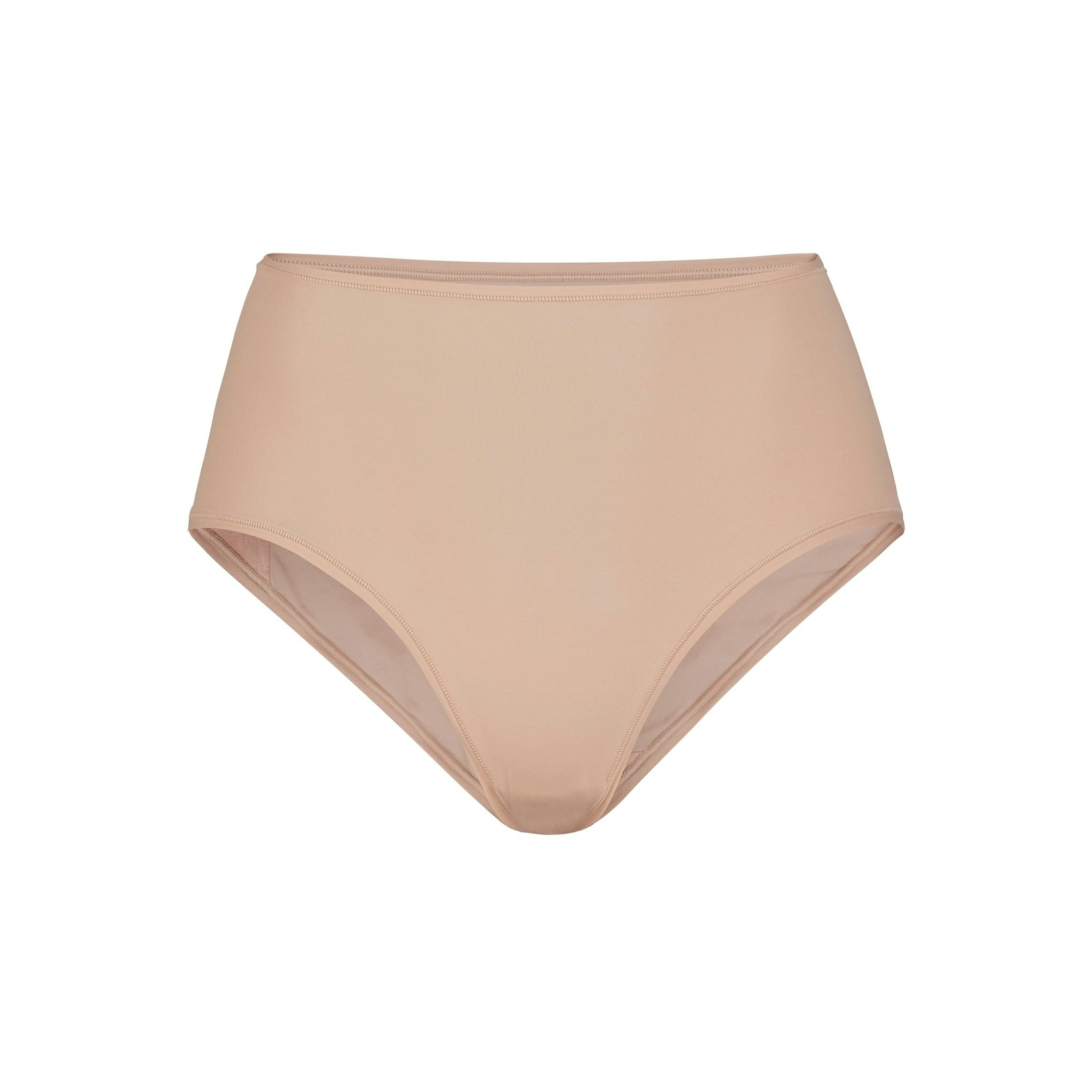 FITS EVERYBODY FULL BRIEF | CLAY (BRIEFS, PANTIES) LAYS FLAT ON A WHITE BACKGROUND | FLT