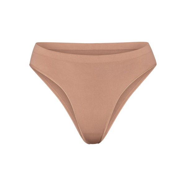 SOFT SMOOTHING SEAMLESS BRIEF | SIENNA (BRIEFS, PANTIES) LAYS FLAT ON A WHITE BACKGROUND | FLT
