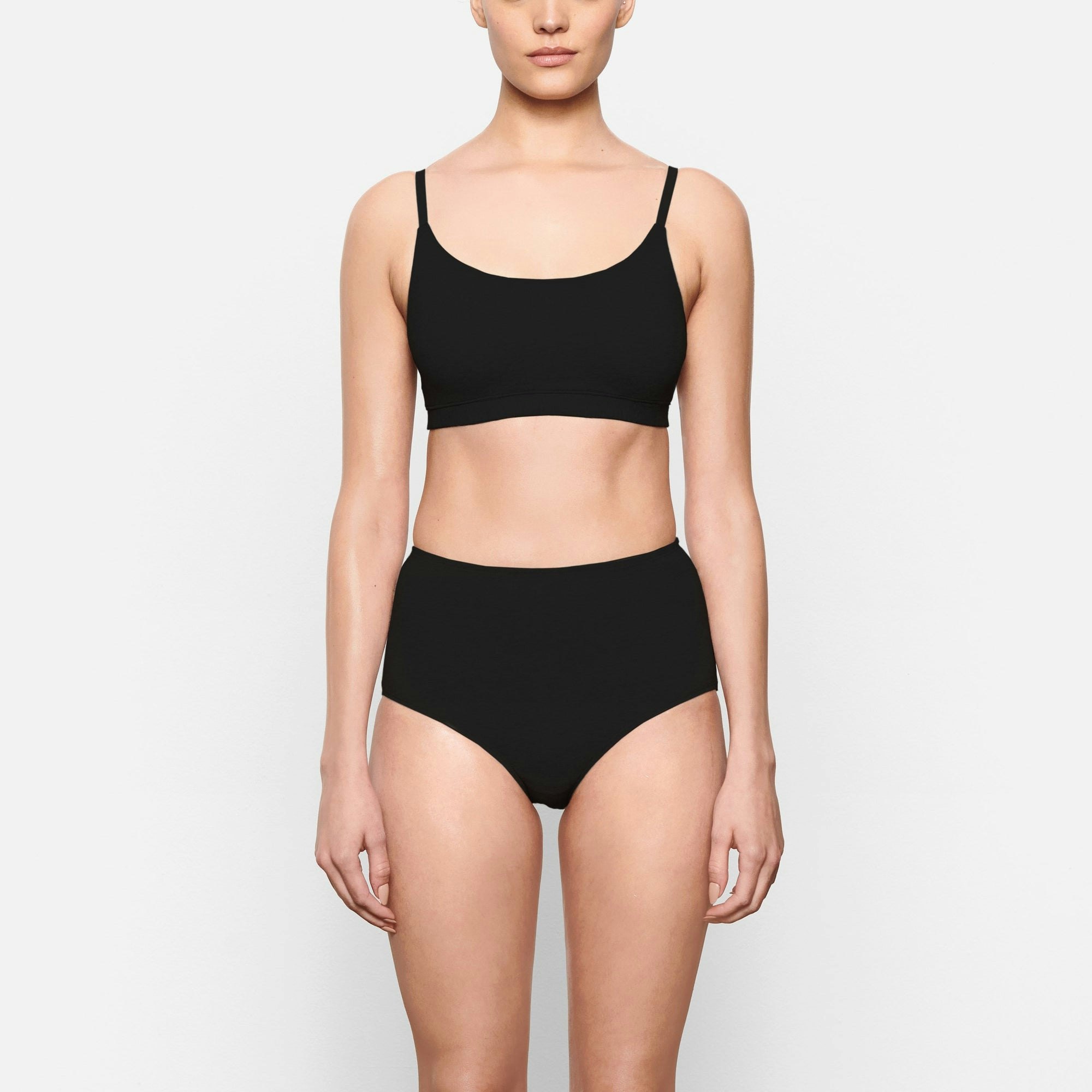 COTTON JERSEY FULL BRIEF WORN BY A MODEL IN FRONT VIEW
