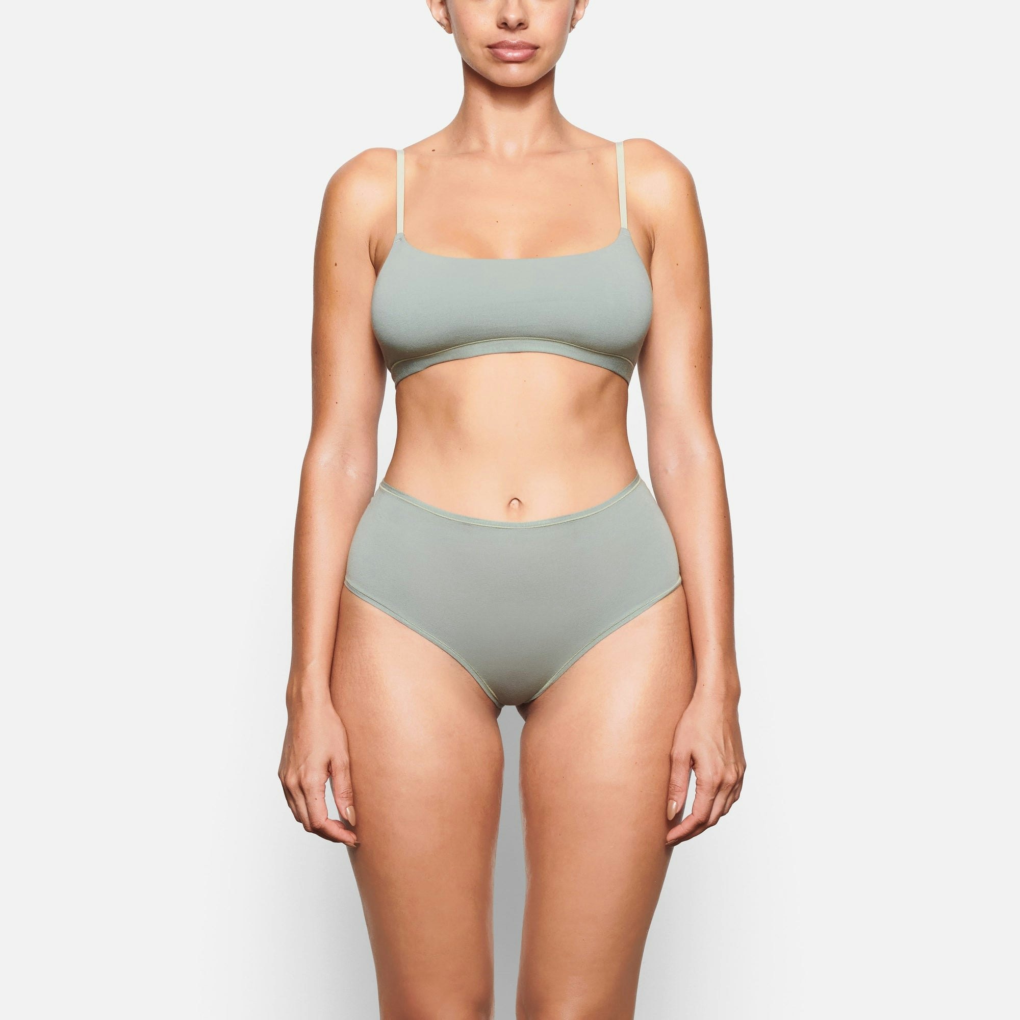 COTTON JERSEY FULL BRIEF WORN BY A MODEL IN FRONT VIEW