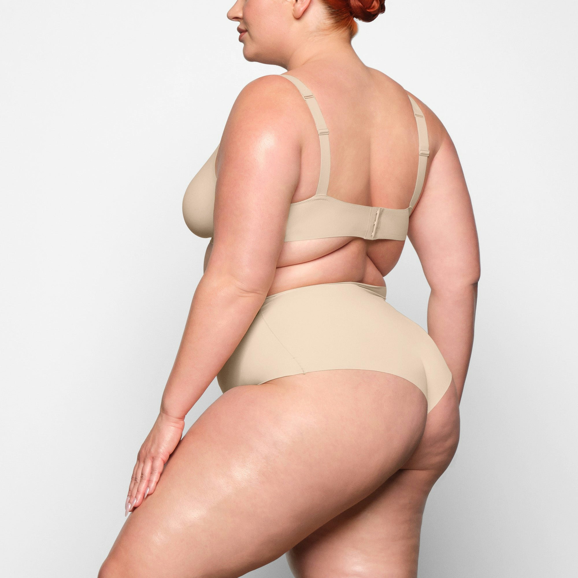 NAKED BOY SHORT WORN ON A MODEL IN SIDE VIEW