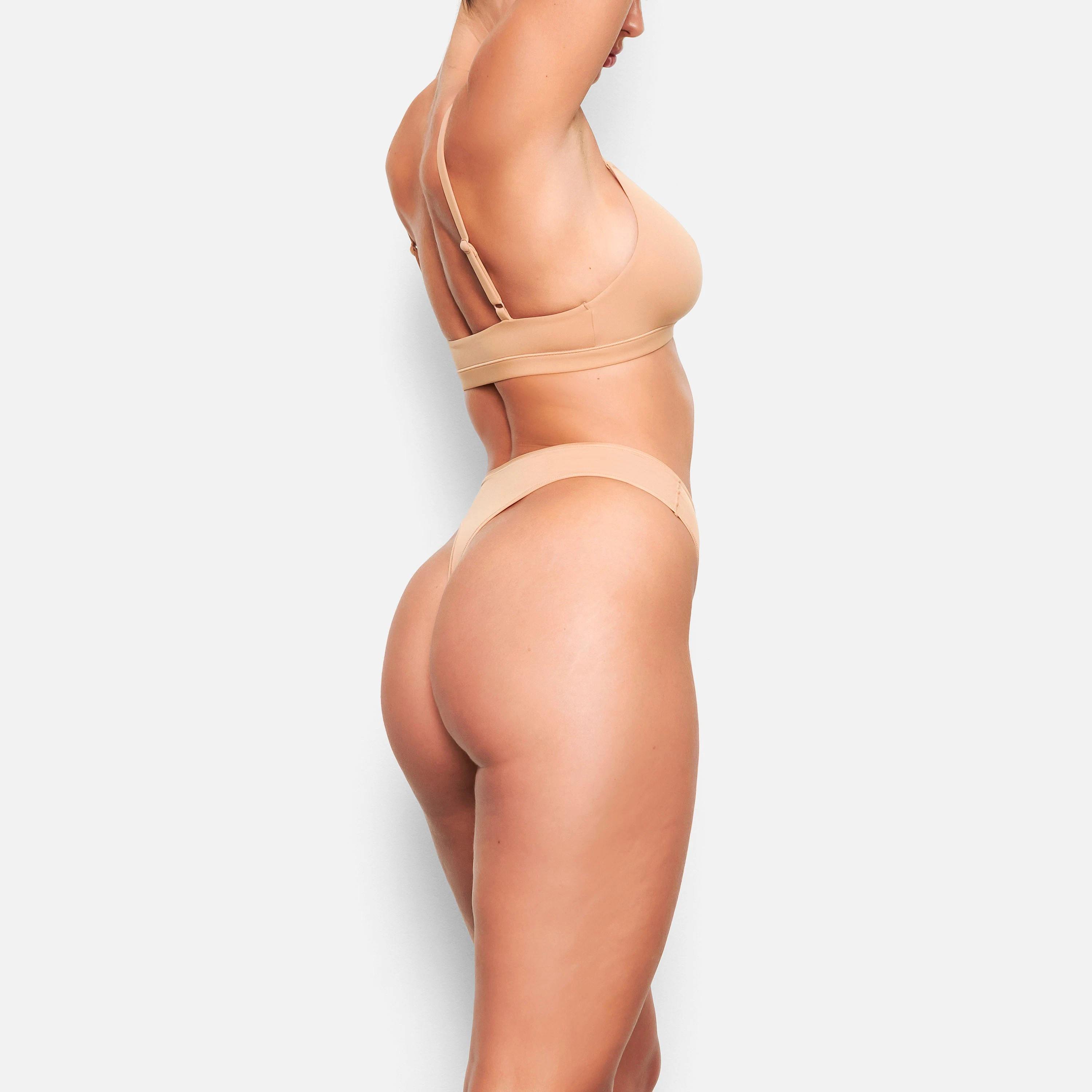 FITS EVERYBODY DIPPED FRONT THONG