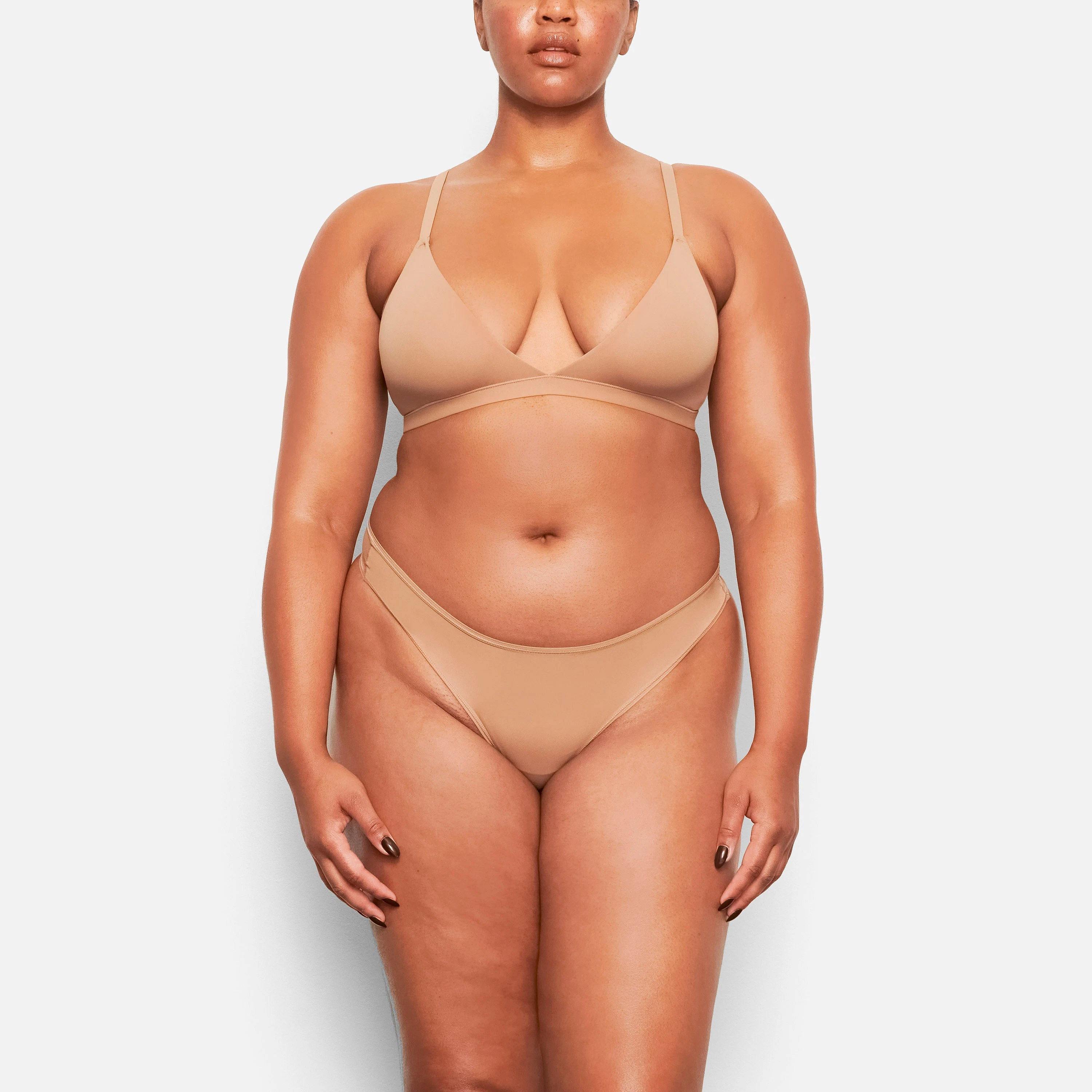 FITS EVERYBODY DIPPED FRONT THONG