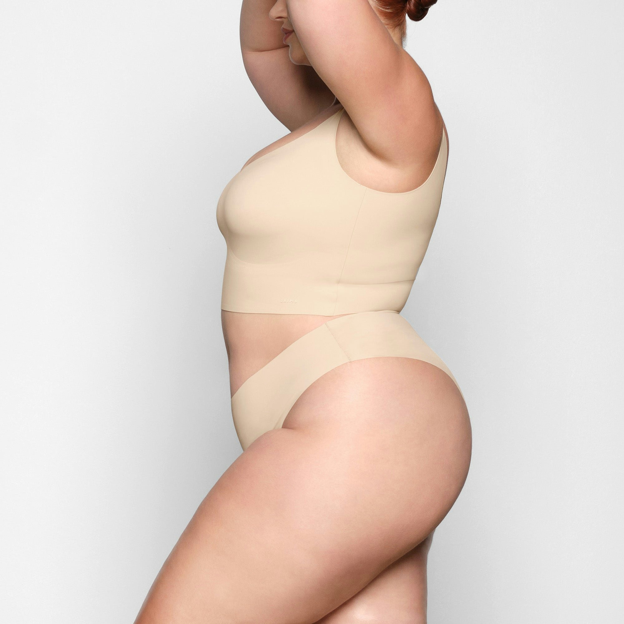 FREE CUT CHEEKY HIPSTER