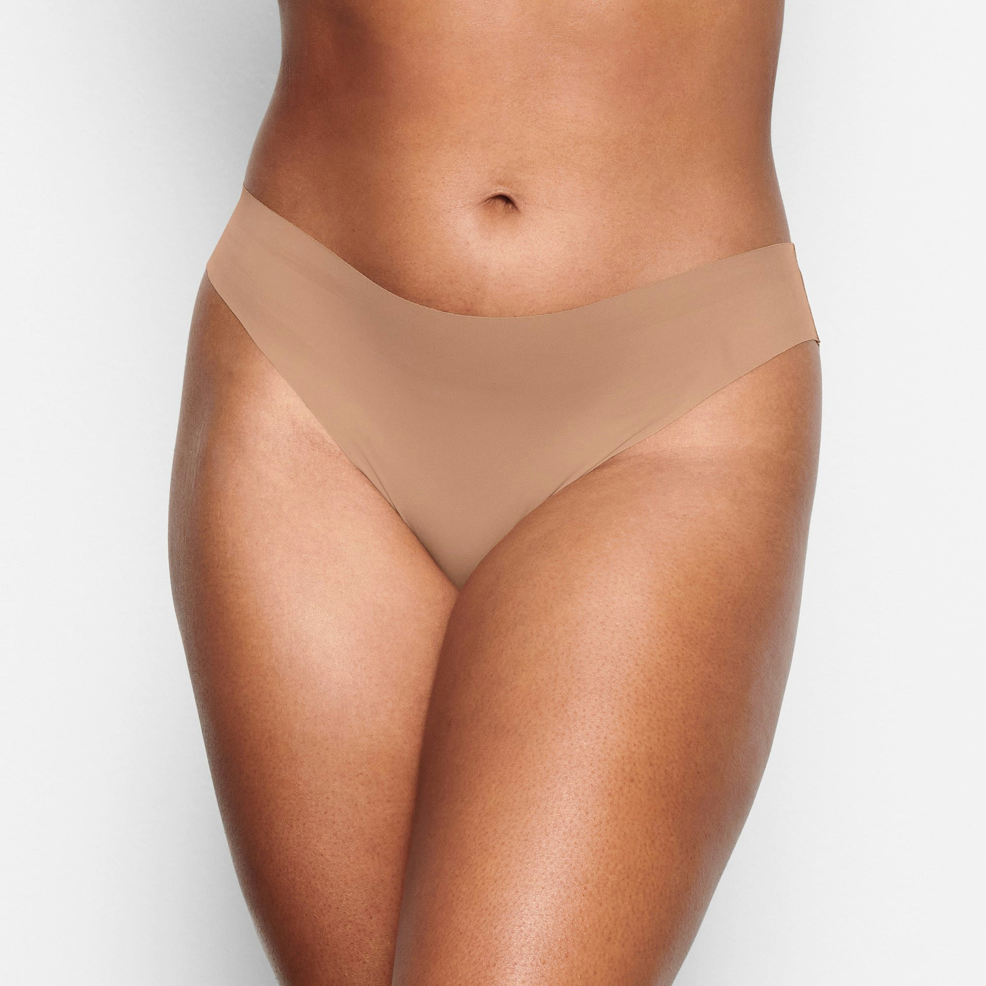 FREE CUT MID WAIST TANGA| FOCUS: 0.1, 0.9, 0.9