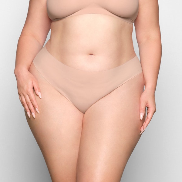 FREE CUT MID WAIST TANGA