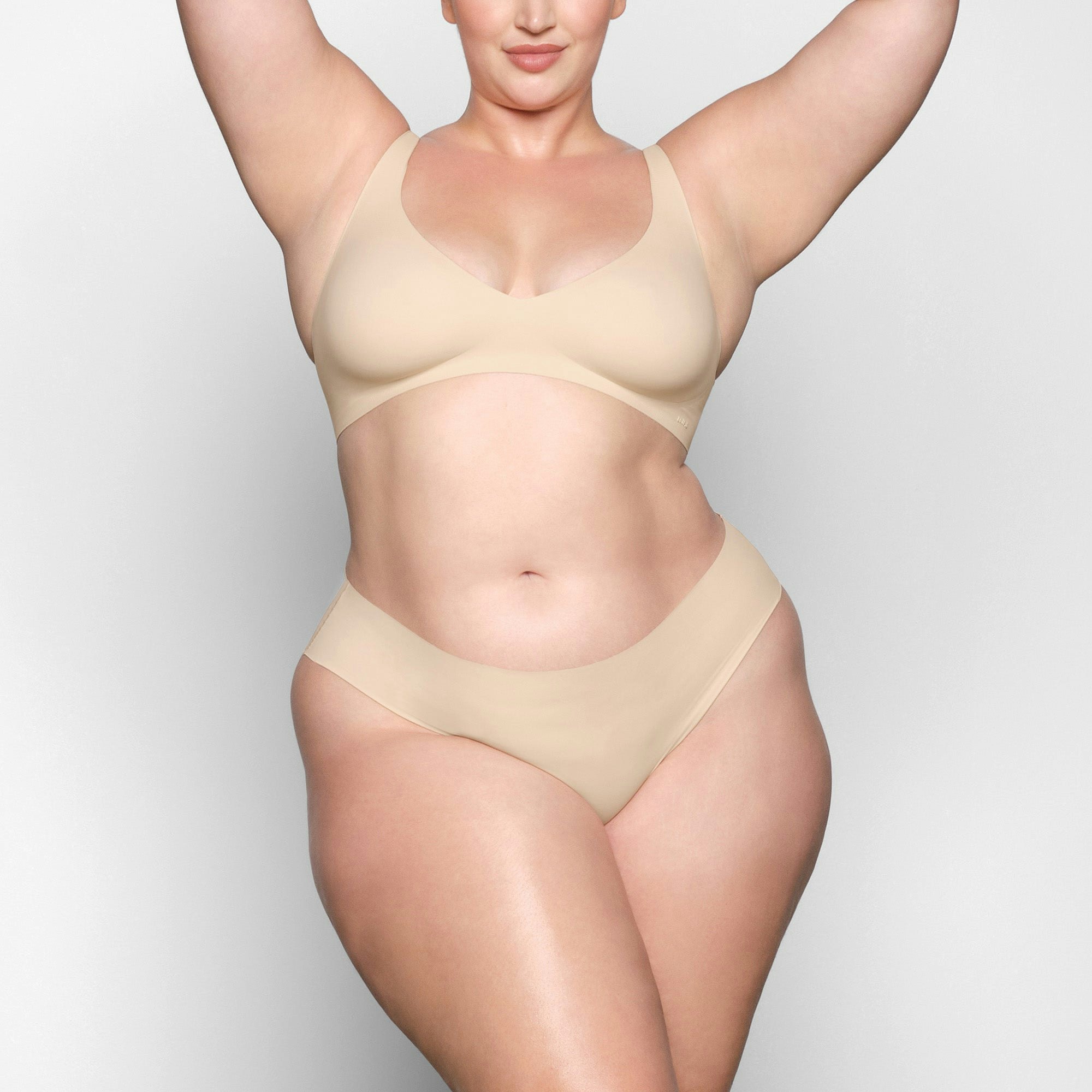 FREE CUT MID WAIST TANGA