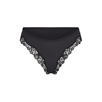 FITS EVERYBODY LACE TANGA