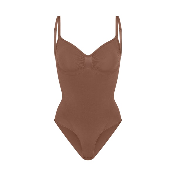 SEAMLESS SCULPT BRIEF BODYSUIT | JASPER (SHAPEWEAR BODYSUITS) LAYS FLAT ON A WHITE BACKGROUND | FLT