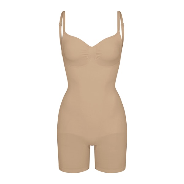 SEAMLESS SCULPT LOW BACK MID THIGH BODYSUIT | CLAY (LOW BACK SHAPEWEAR, BODYSUITS) LAYS FLAT ON A WHITE BACKGROUND | FLT