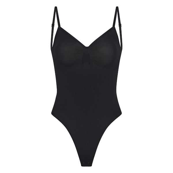 SEAMLESS SCULPT LOW BACK THONG BODYSUIT | ONYX (LOW BACK SHAPEWEAR, BODYSUITS) LAYS FLAT ON A WHITE BACKGROUND | FLT