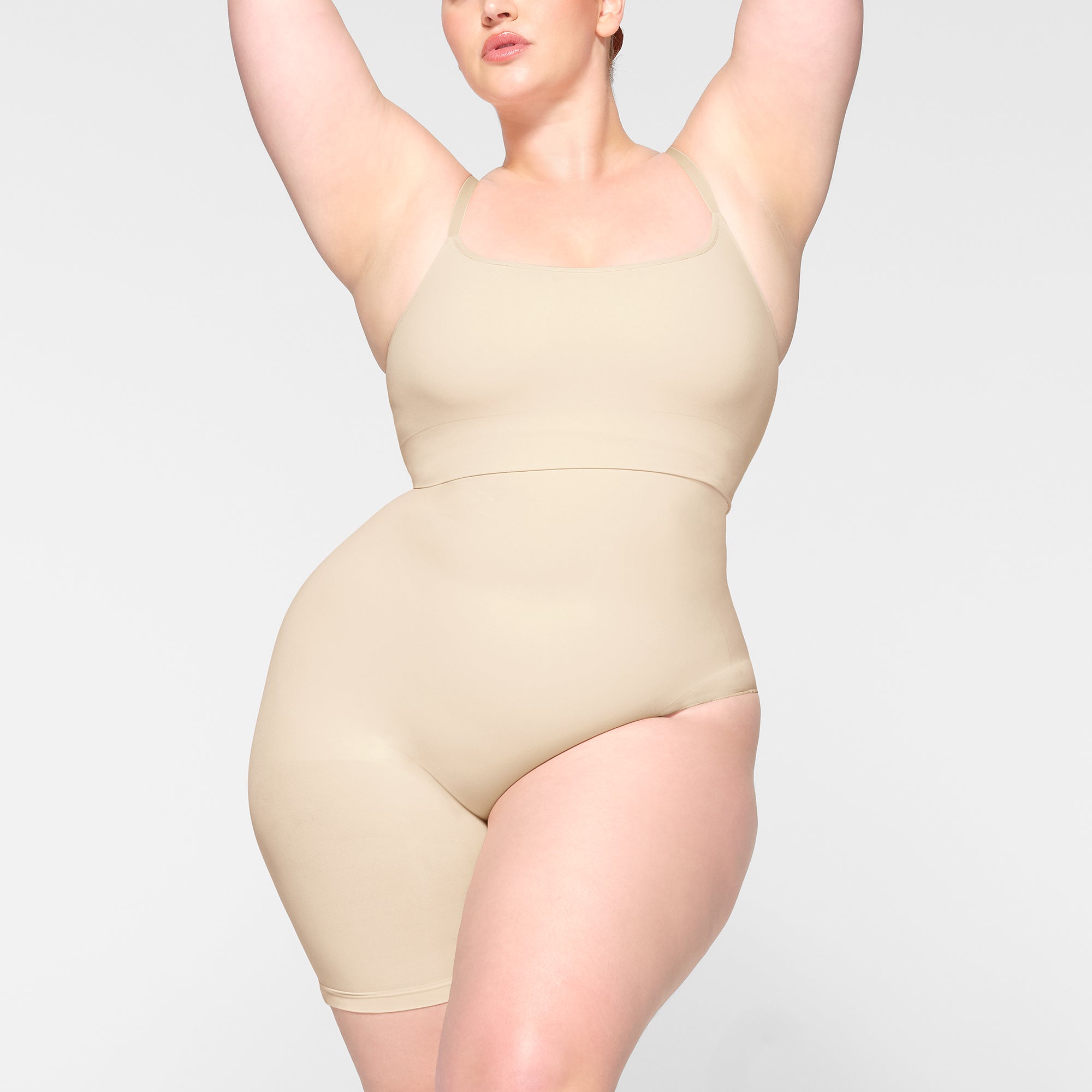 SEAMLESS SCULPT SOLUTION SHORT LEFT LEG EXPOSED SAND