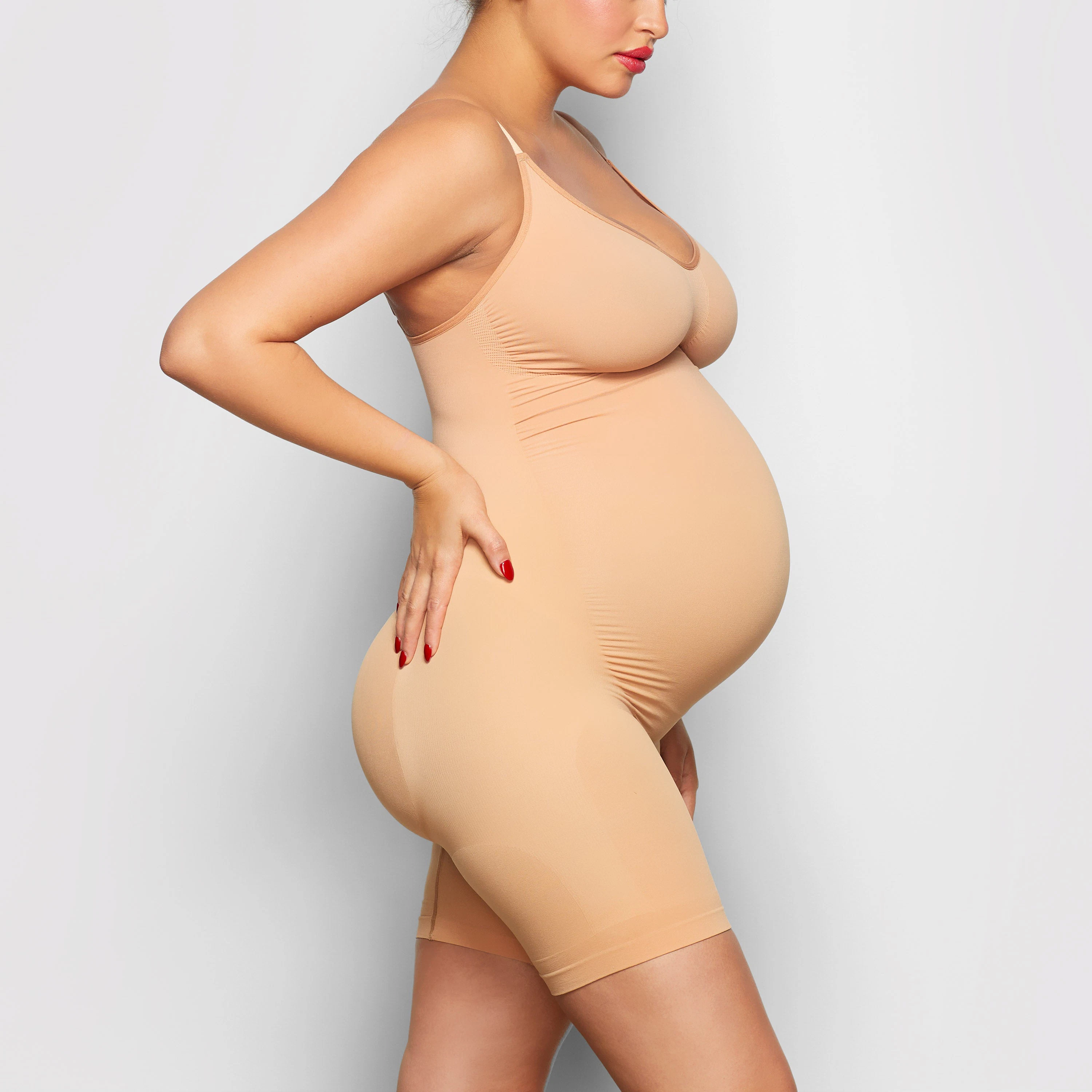 MATERNITY SCULPTING BODYSUIT MID THIGH